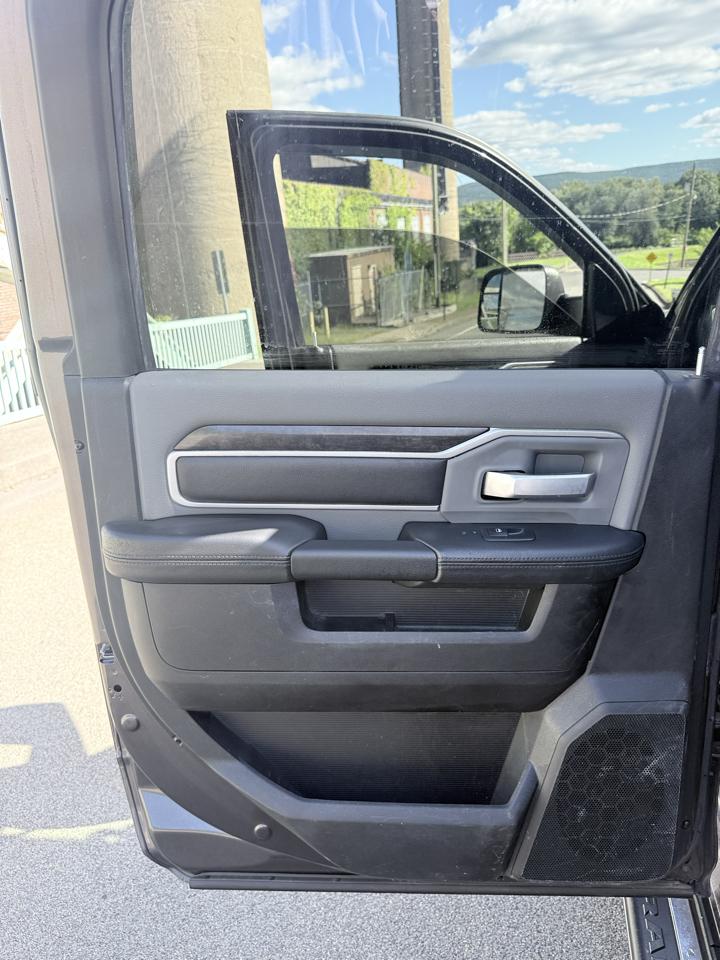 RAM 2500 Lone Star 4x4 Crew Cab 6'4" Box 2021