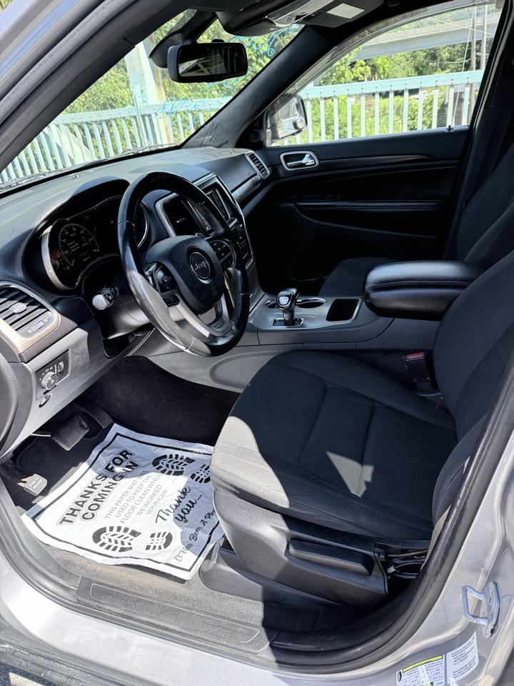 Jeep Grand Cherokee 4WD 4dr Laredo 2014