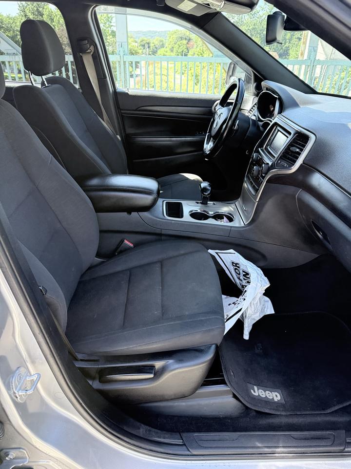 Jeep Grand Cherokee 4WD 4dr Laredo 2014