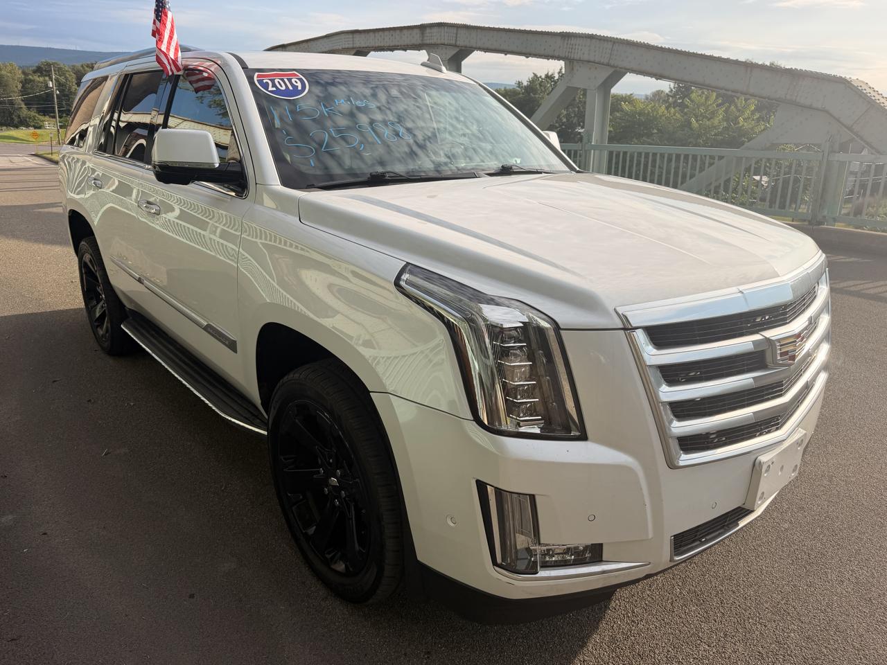 Cadillac Escalade 4WD 4dr Luxury 2019