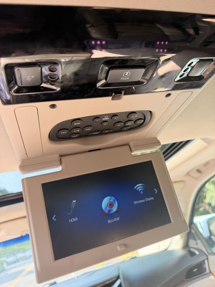 Cadillac Escalade 4WD 4dr Luxury 2019