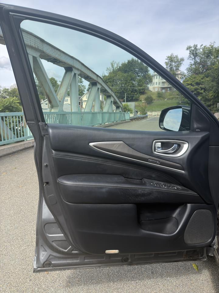 Infiniti QX60 LUXE AWD 2019