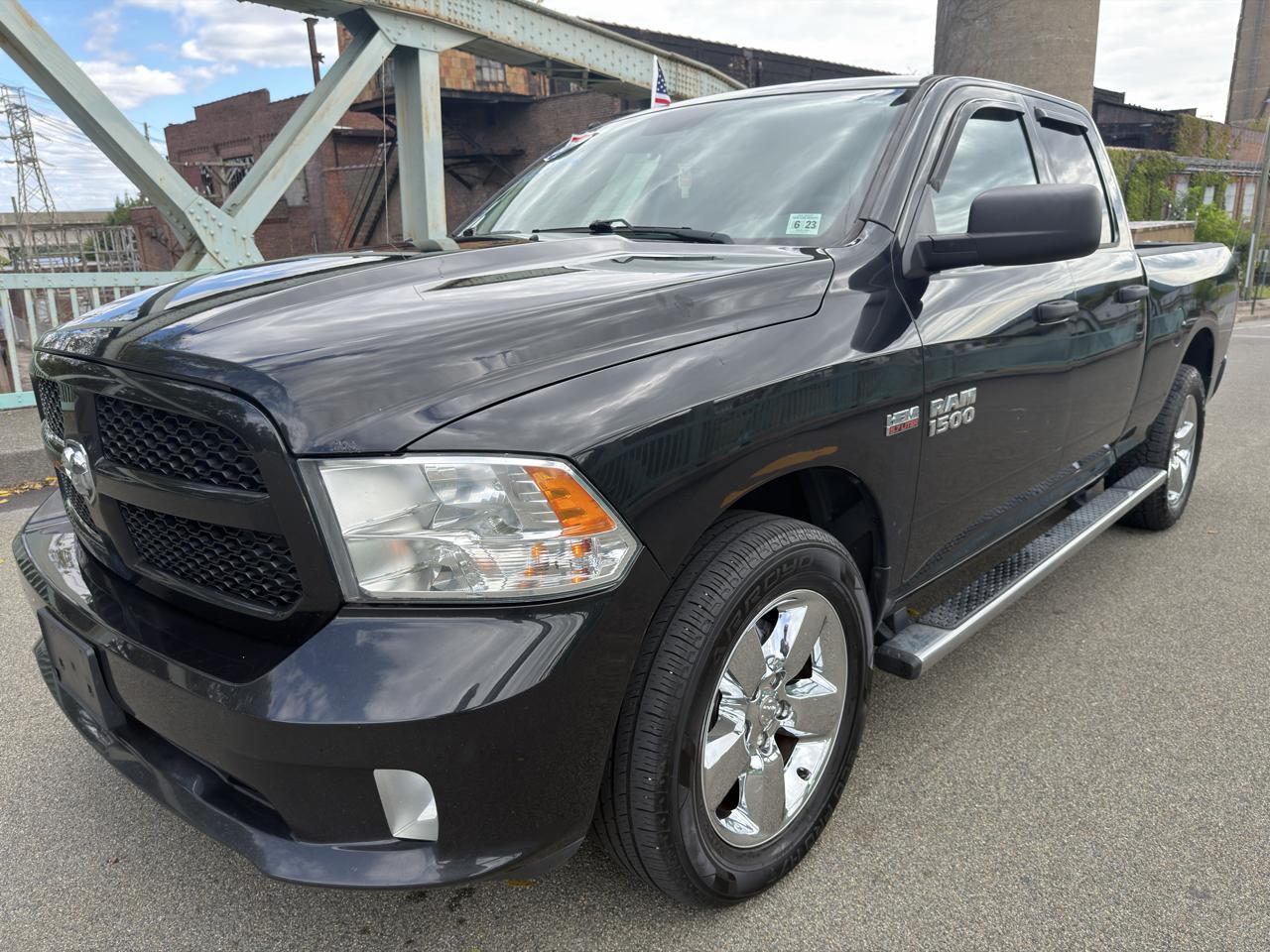 RAM 1500 Express 4x4 Quad Cab 6'4" Box 2018