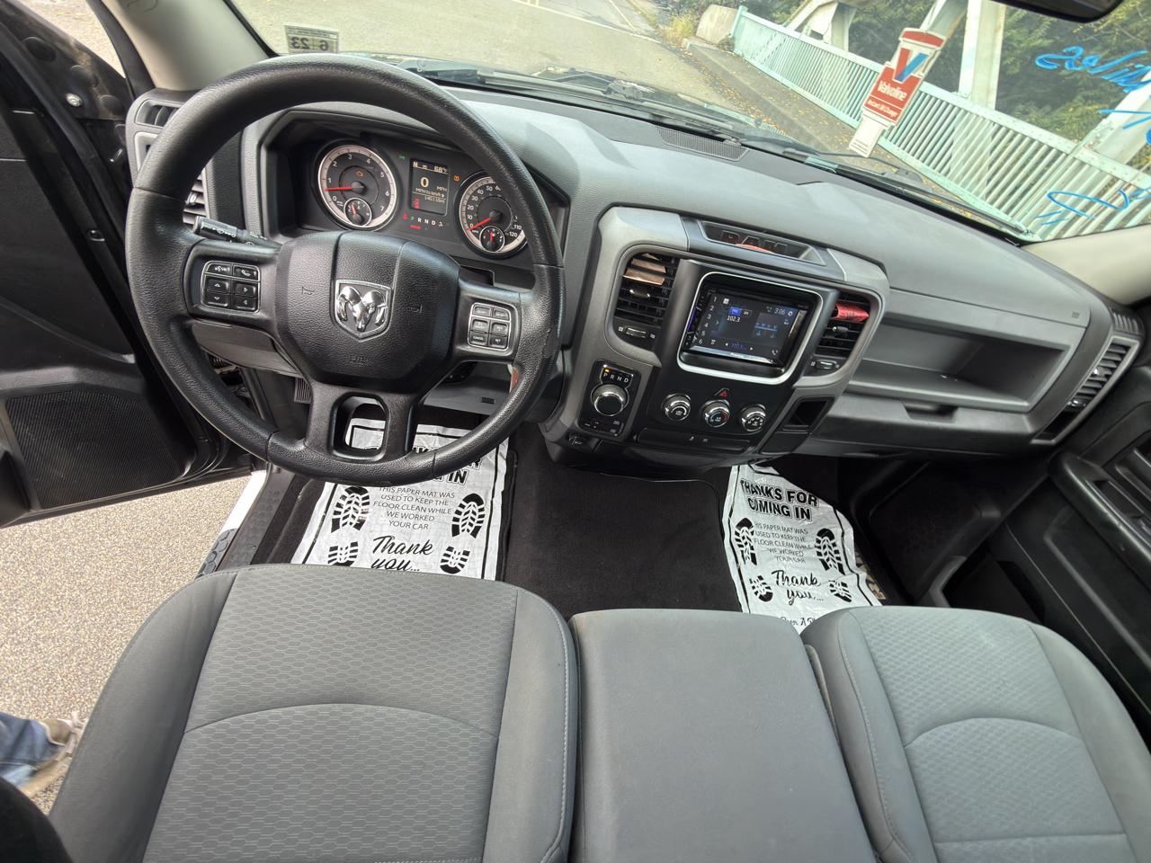 RAM 1500 Express 4x4 Quad Cab 6'4" Box 2018