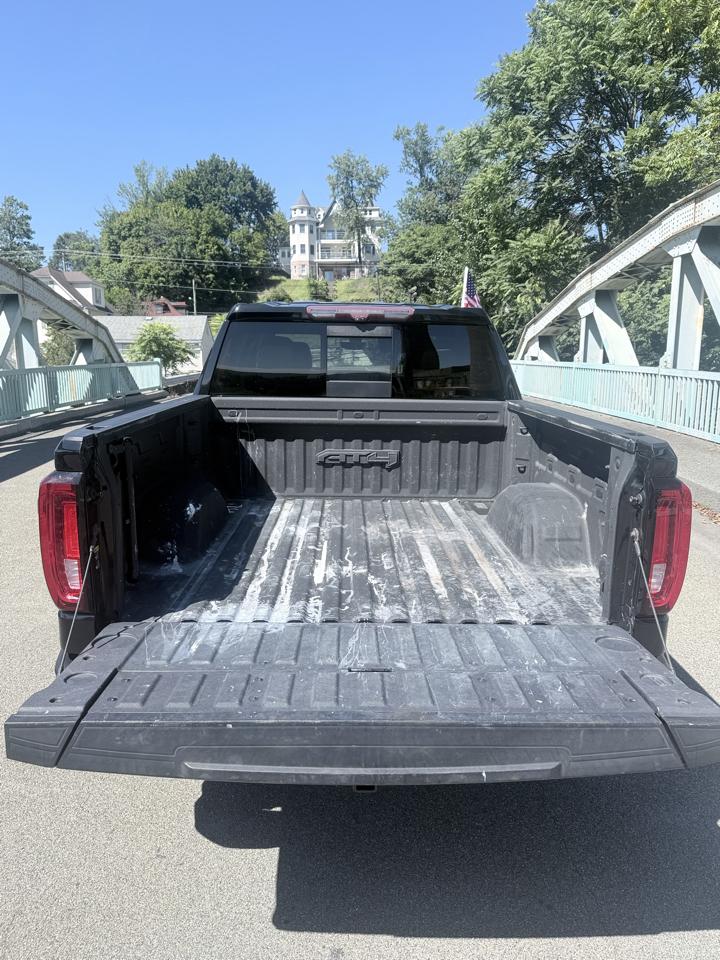 GMC Sierra 1500 4WD Crew Cab 147" AT4 2020
