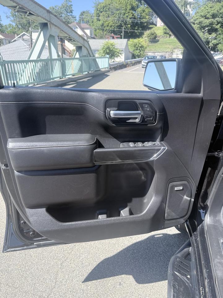 GMC Sierra 1500 4WD Crew Cab 147" AT4 2020