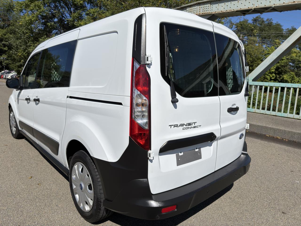 Ford Transit Connect Van XL LWB w/Rear Symmetrical Doors 2022