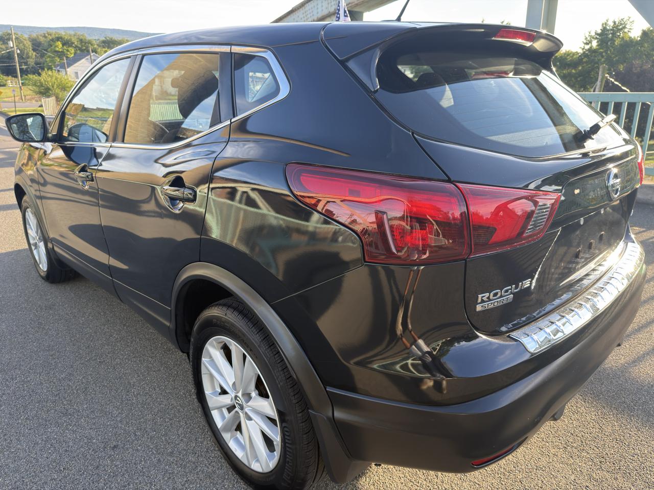Nissan Rogue Sport AWD S 2017