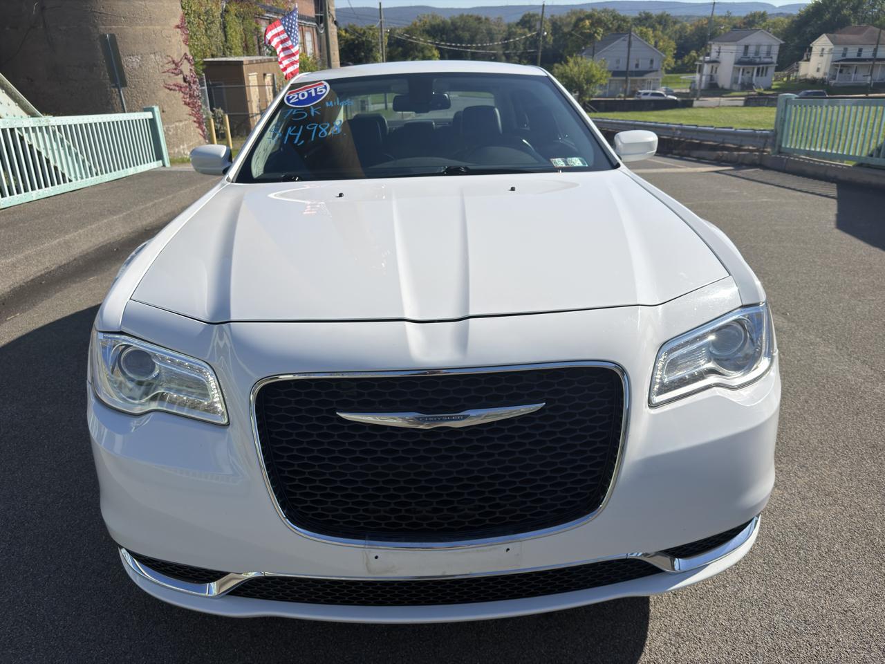 Chrysler 300 4dr Sdn Limited AWD 2015