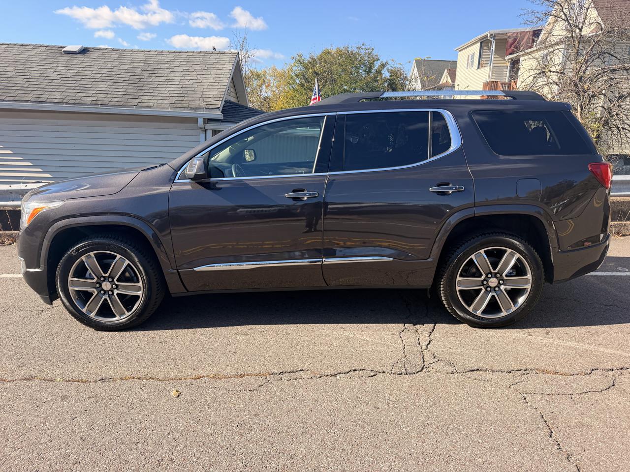 GMC Acadia AWD 4dr Denali 2017
