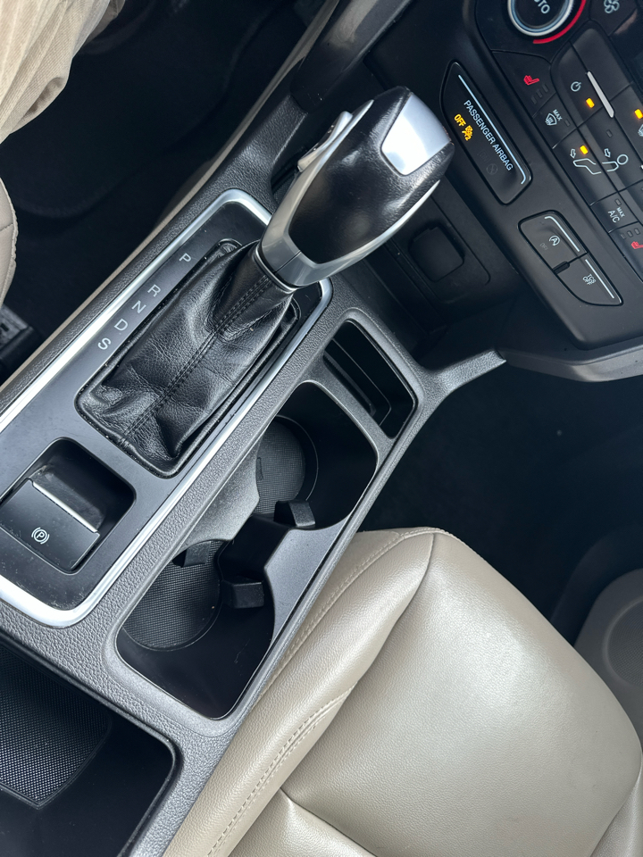 Ford Escape SEL 4WD 2019