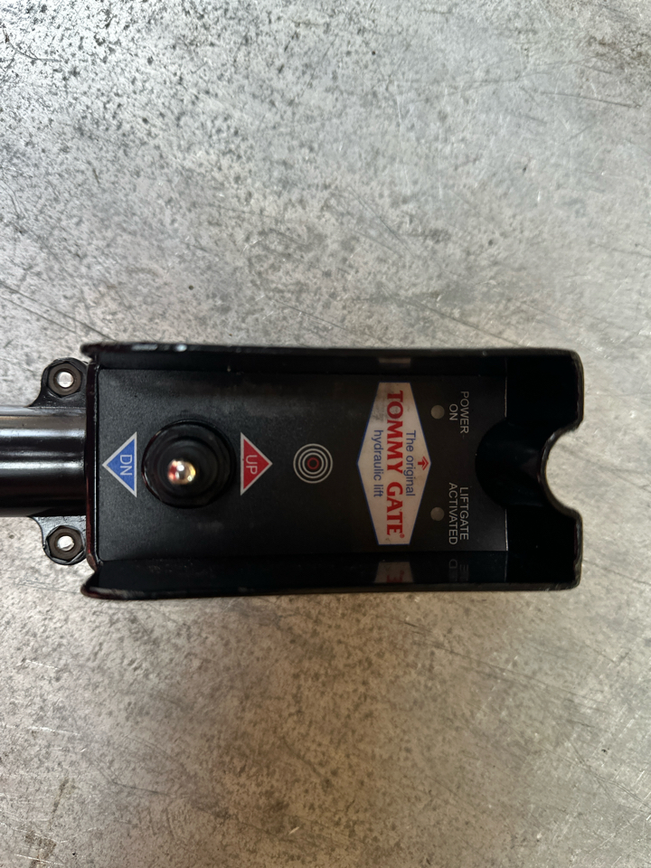 Ford Transit 350 Van Med. Roof w/Sliding Pass. 148-in. WB 2015