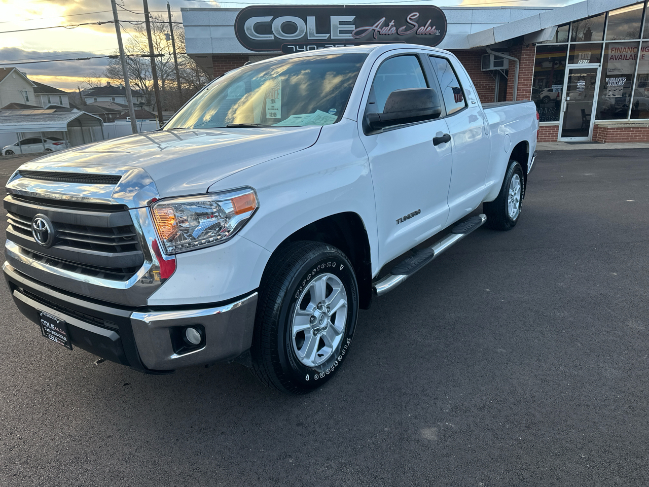Toyota Tundra SR5 4.6L V8 Double Cab 4WD 2014