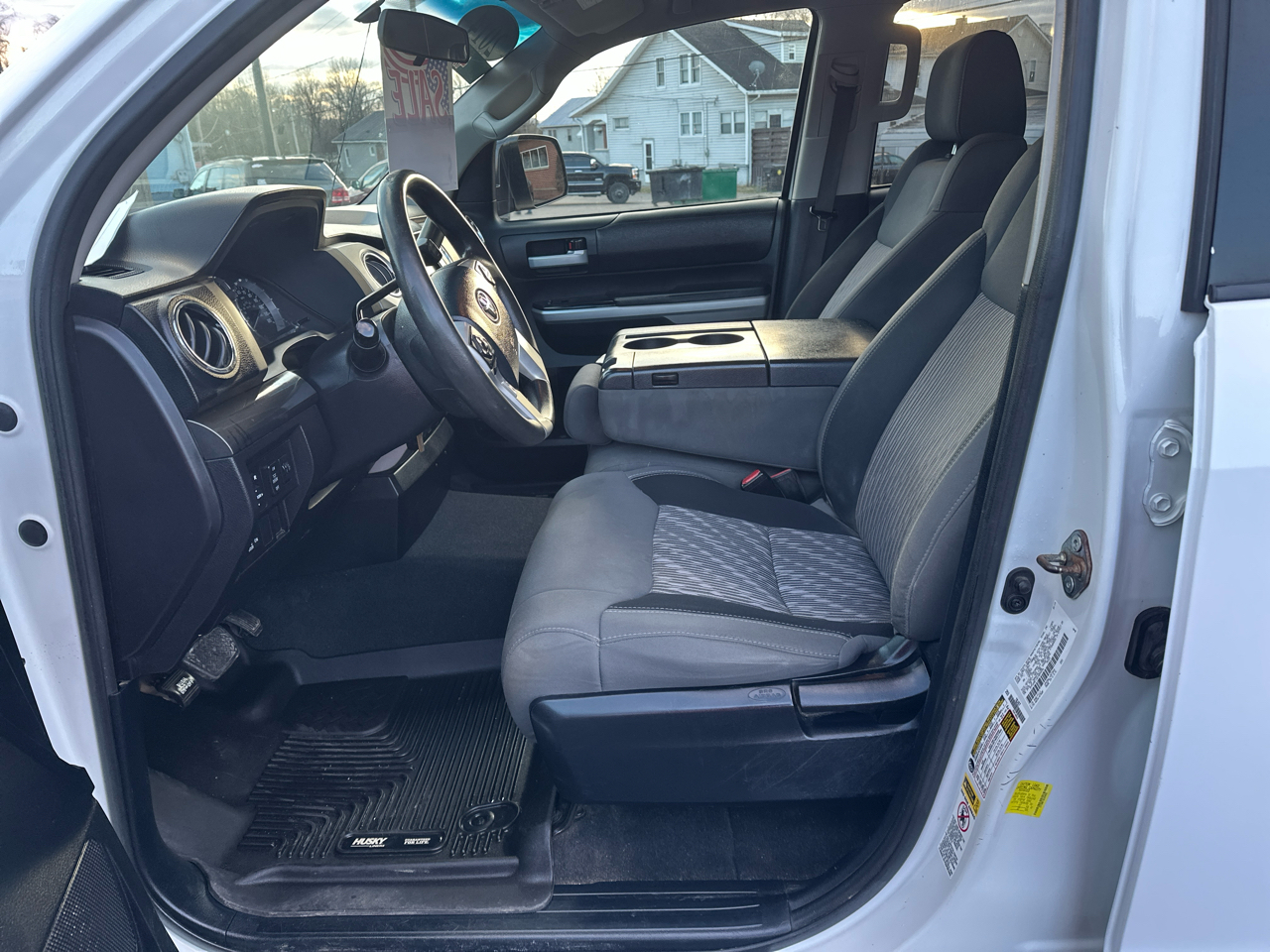 Toyota Tundra SR5 4.6L V8 Double Cab 4WD 2014