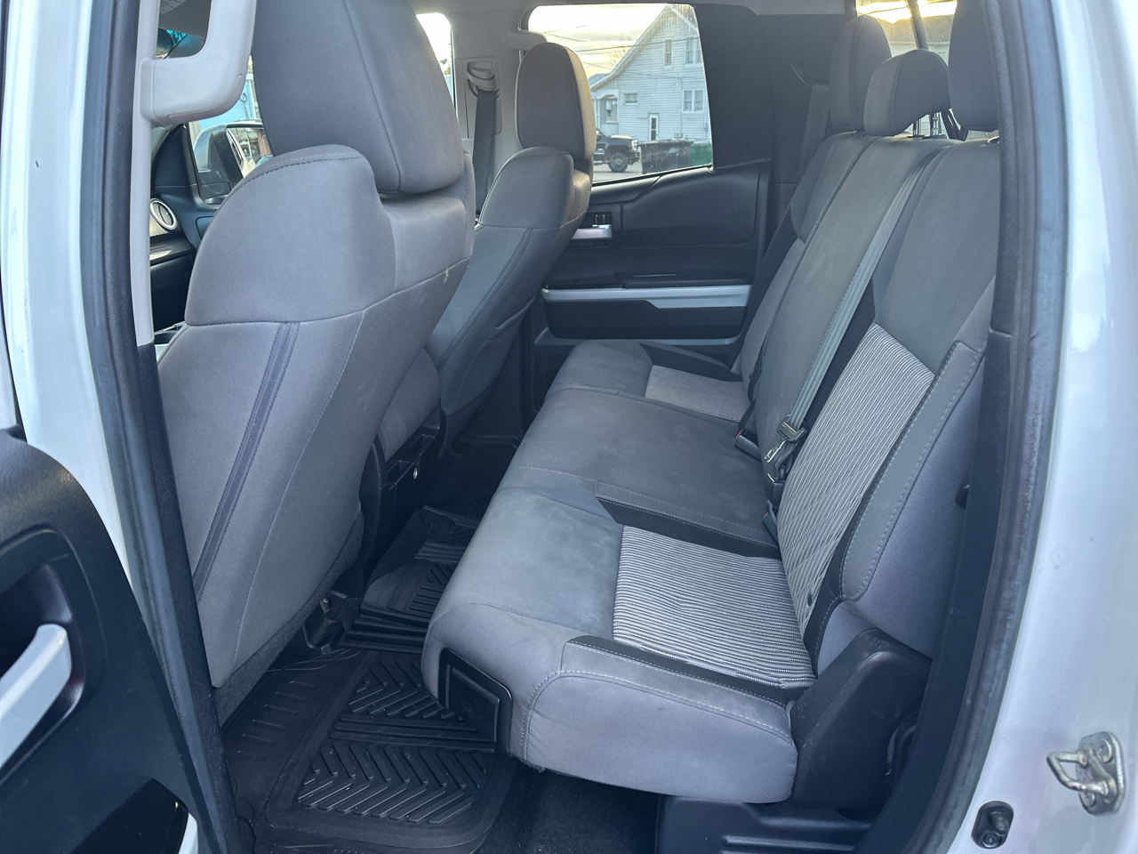 Toyota Tundra SR5 4.6L V8 Double Cab 4WD 2014