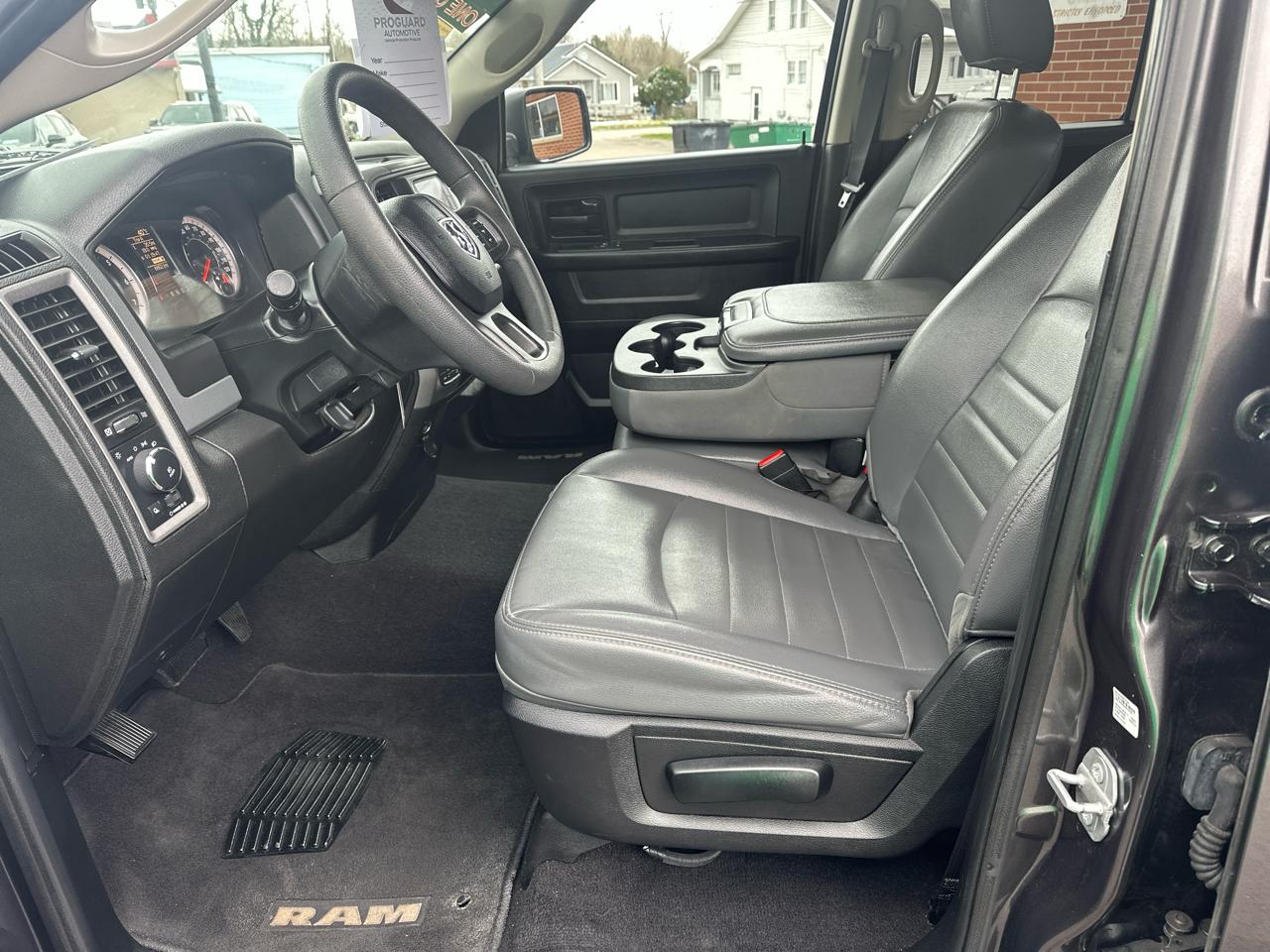 RAM 1500 Classic Tradesman Quad Cab 4WD 2019