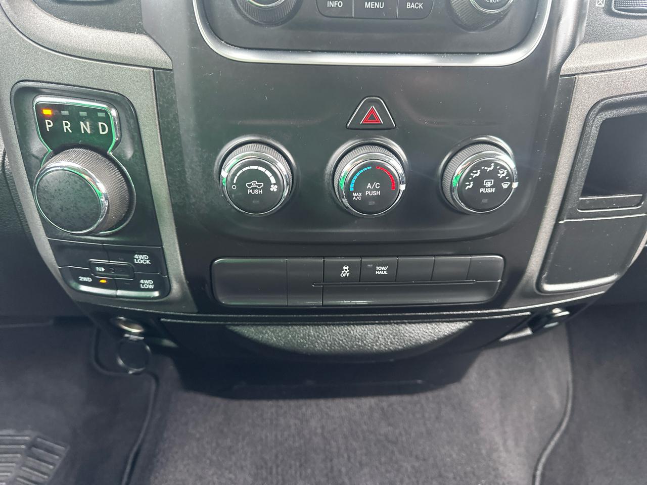 RAM 1500 Classic Tradesman Quad Cab 4WD 2019