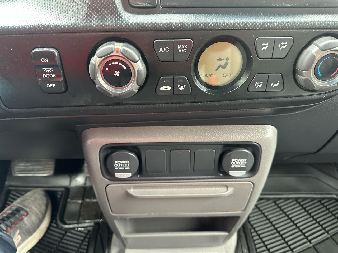 Honda Ridgeline RT 2012