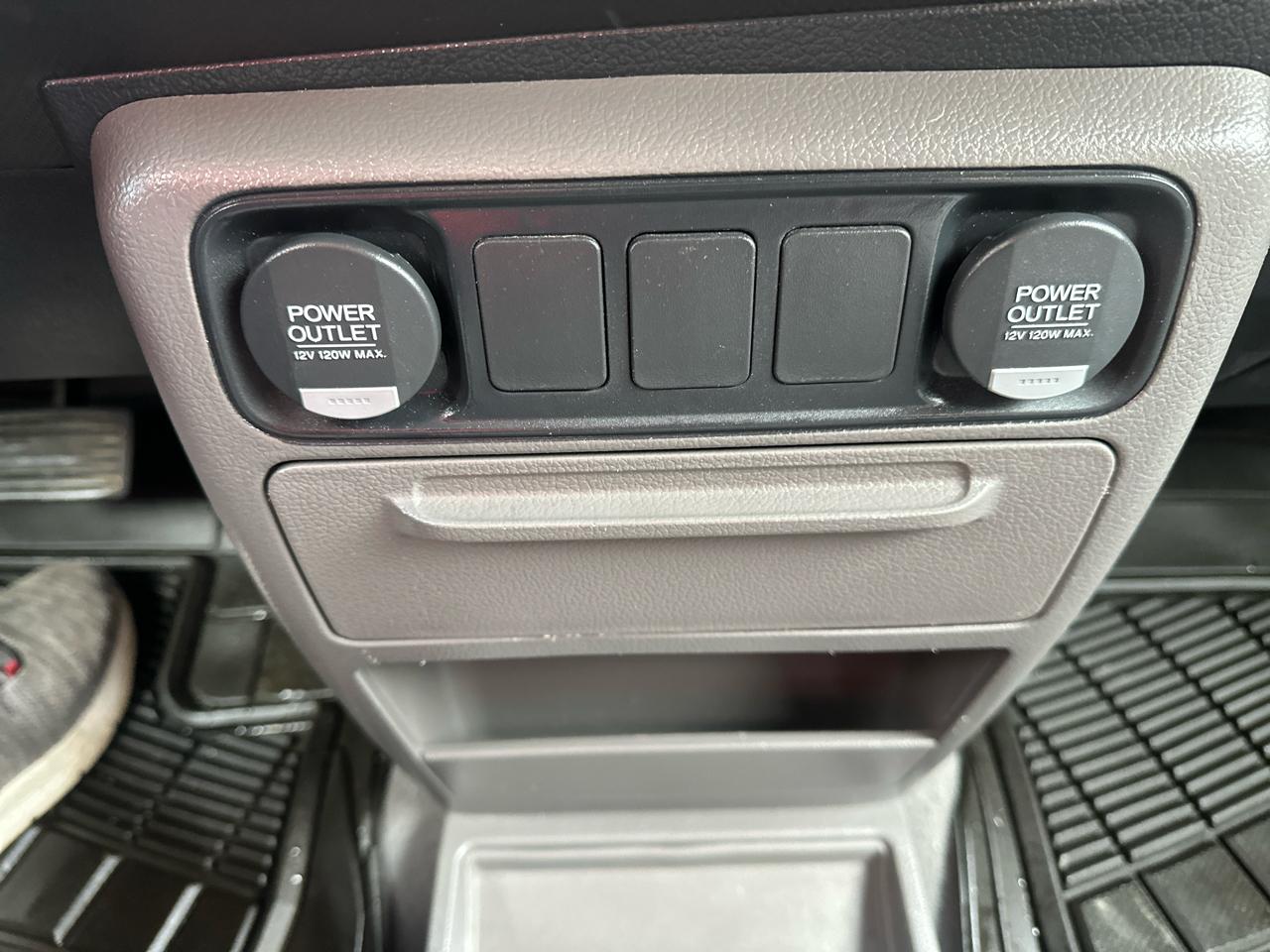 Honda Ridgeline RT 2012