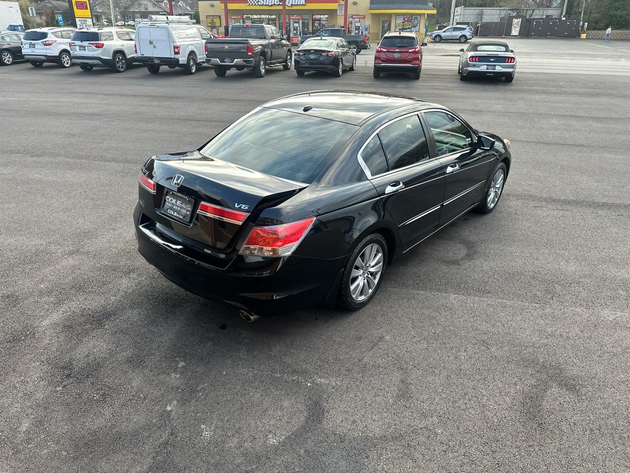 Honda Accord EX-L V-6 Sedan AT 2011