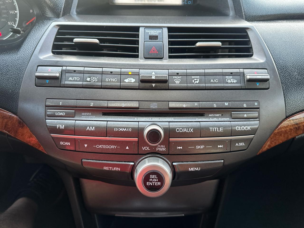 Honda Accord EX-L V-6 Sedan AT 2011