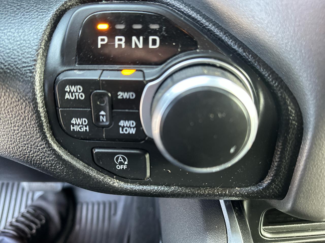 RAM 1500 Big Horn Crew Cab SWB 4WD 2020