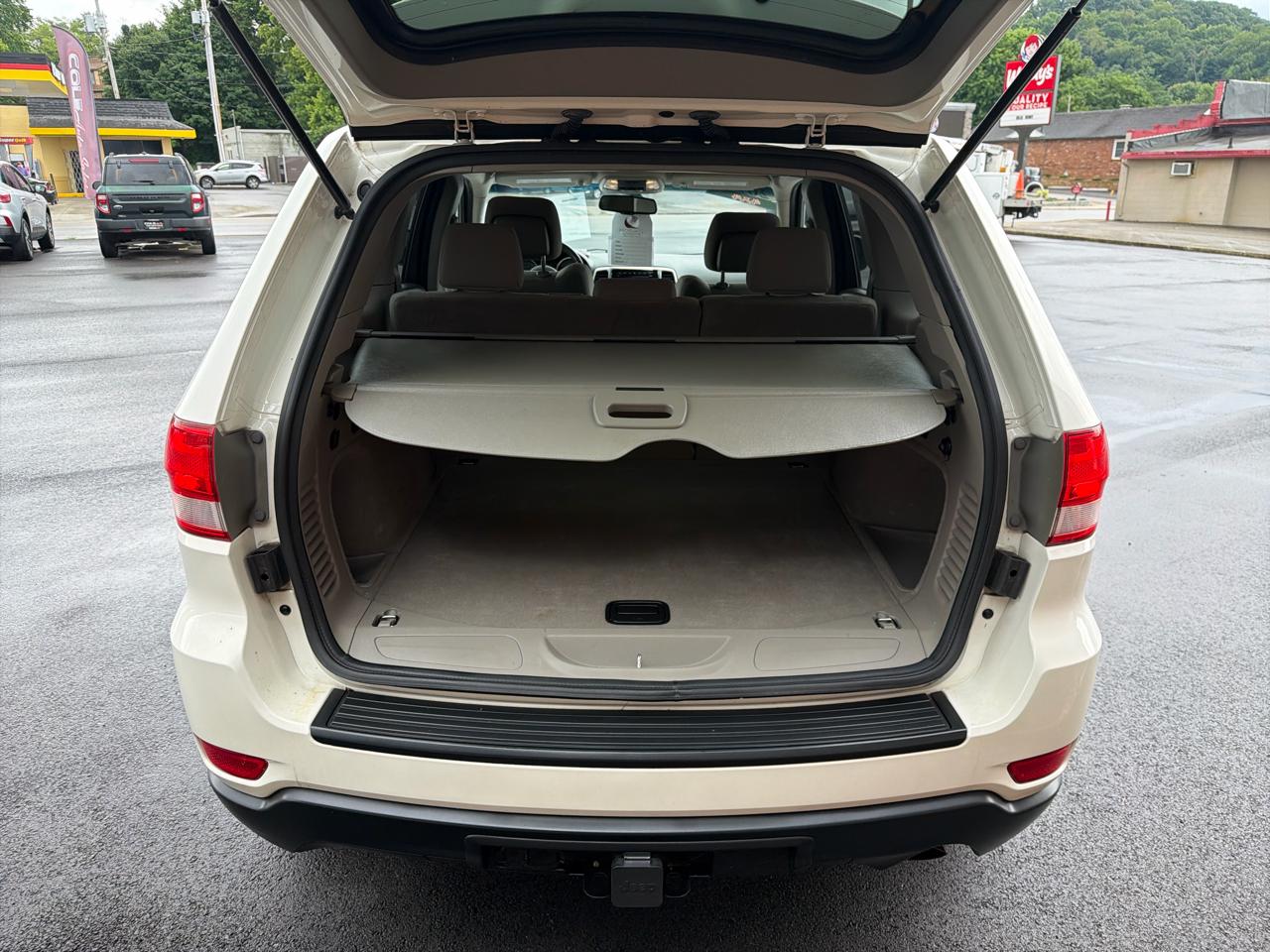 Jeep Grand Cherokee Laredo 4WD 2011