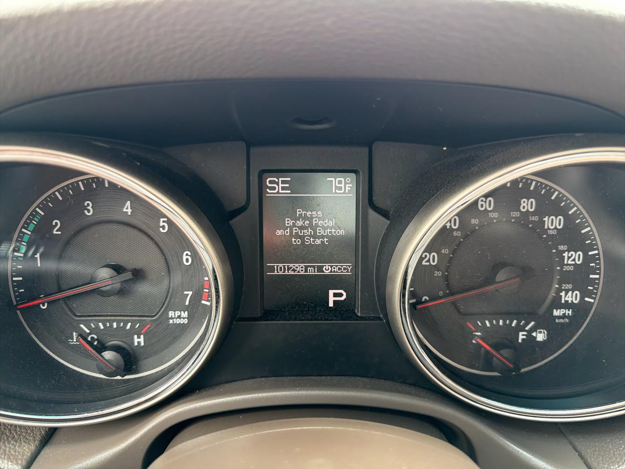 Jeep Grand Cherokee Laredo 4WD 2011