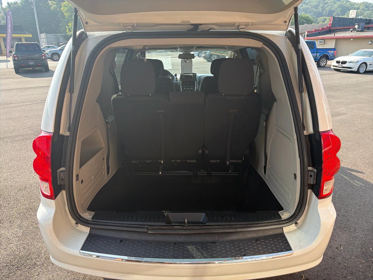 Dodge Grand Caravan SE 2019