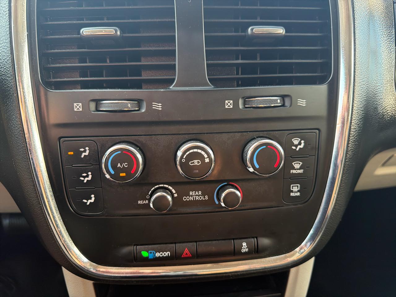 Dodge Grand Caravan SE 2019