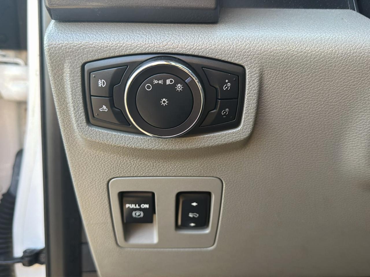 Ford F-150 XLT SuperCab 6.5-ft. Bed 2WD 2017