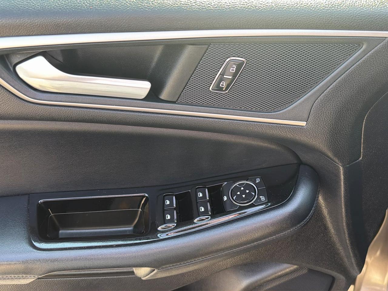 Ford Edge SEL FWD 2019