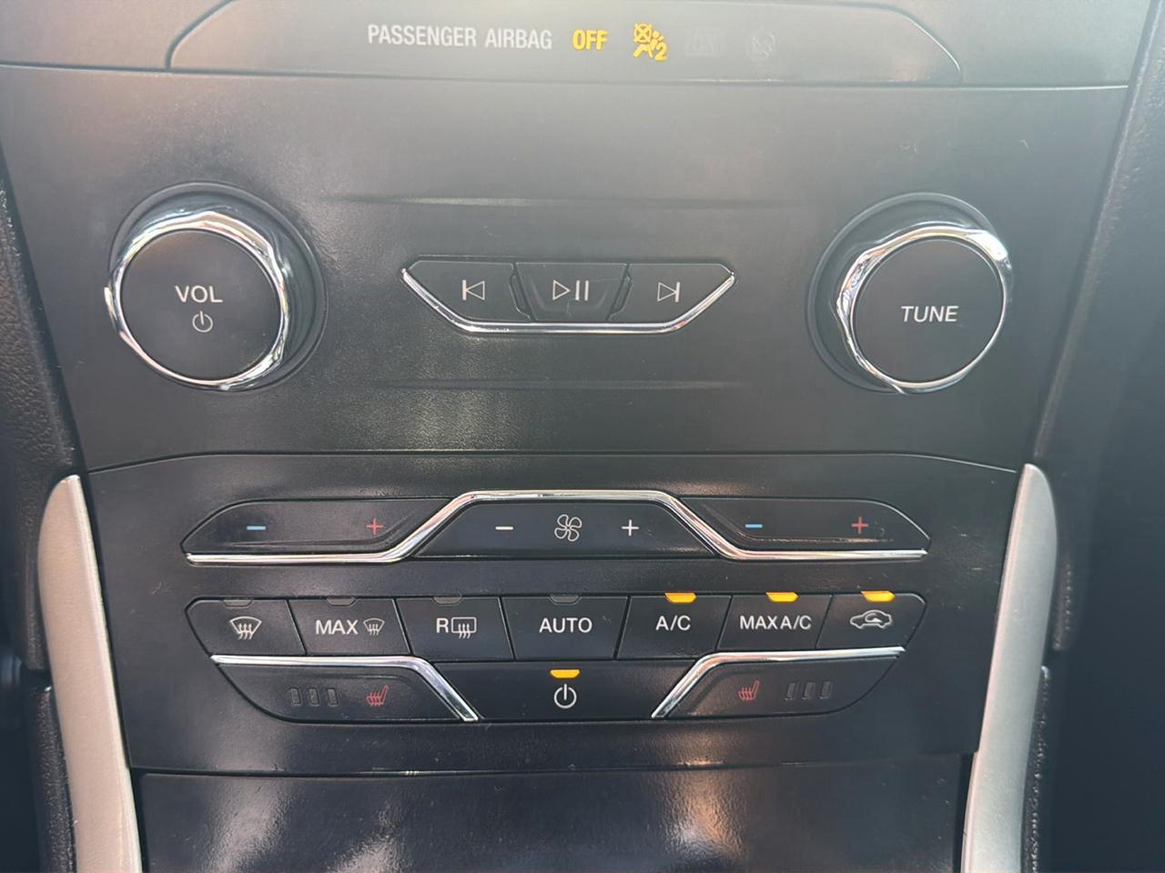 Ford Edge SEL FWD 2019