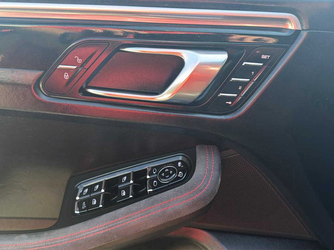 Porsche Macan GTS 2017