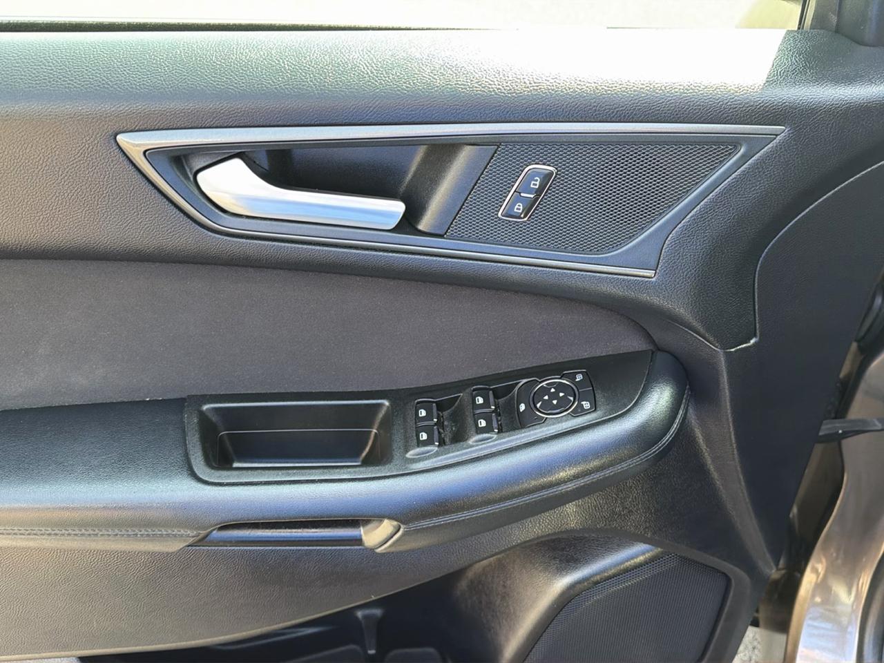 Ford Edge SE FWD 2019