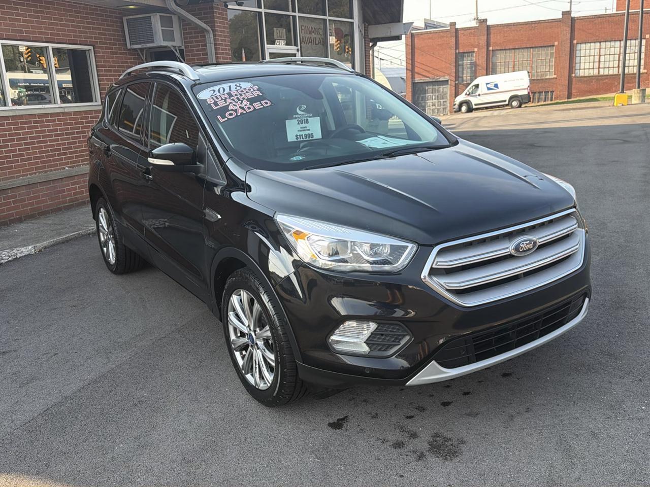 Ford Escape Titanium 4WD 2018