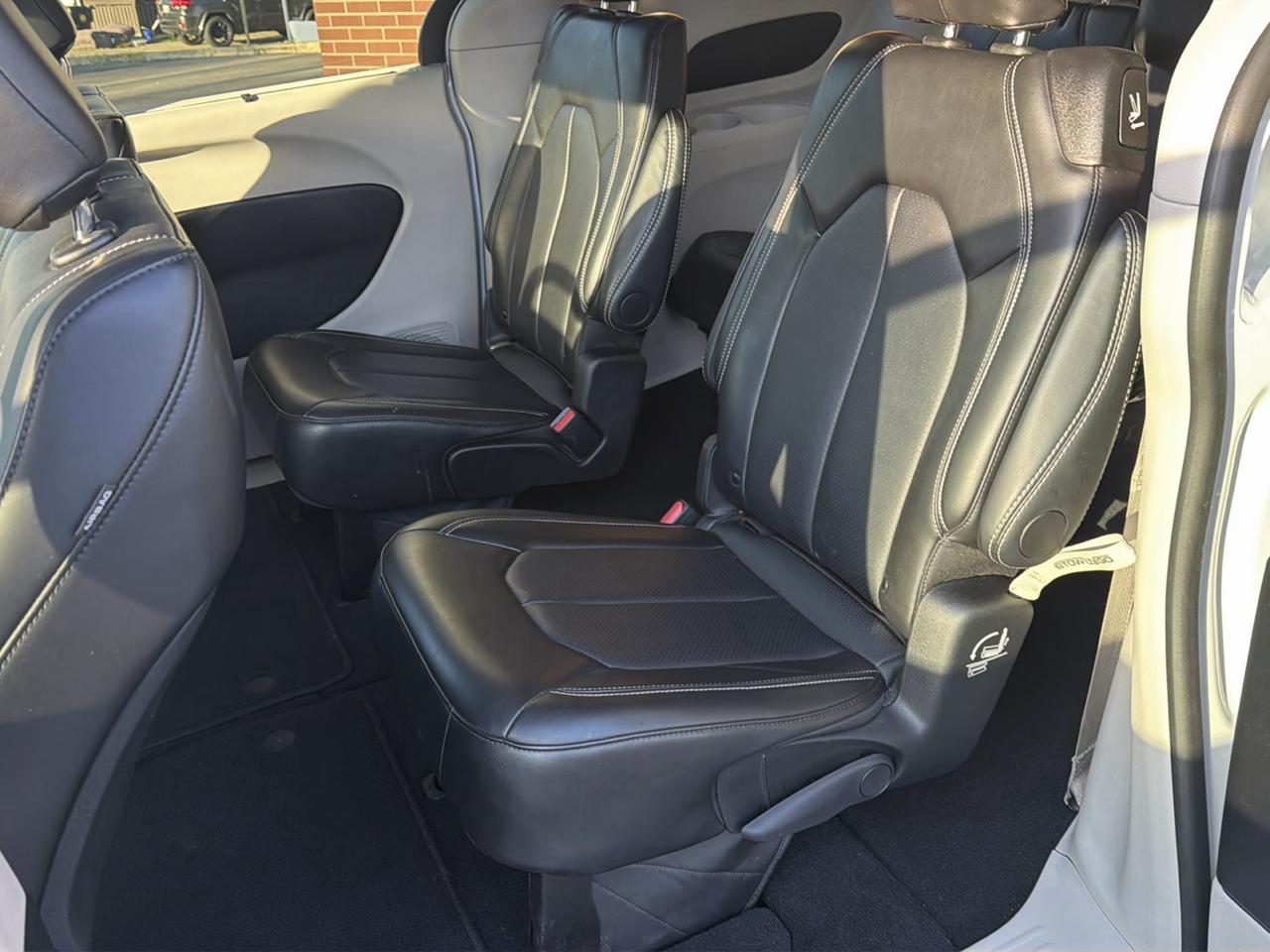 Chrysler Pacifica Touring L 2024