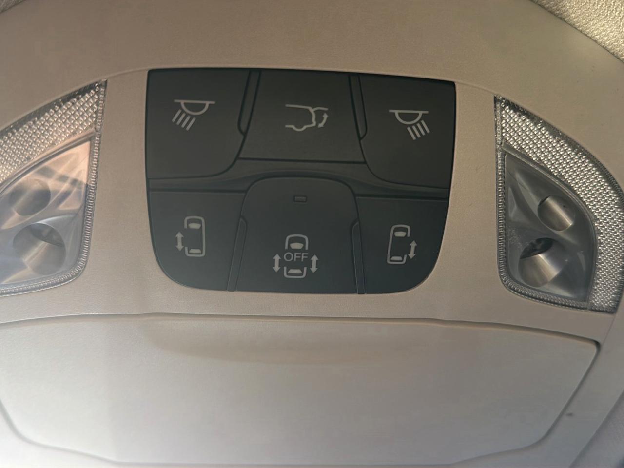 Chrysler Pacifica Touring L 2024