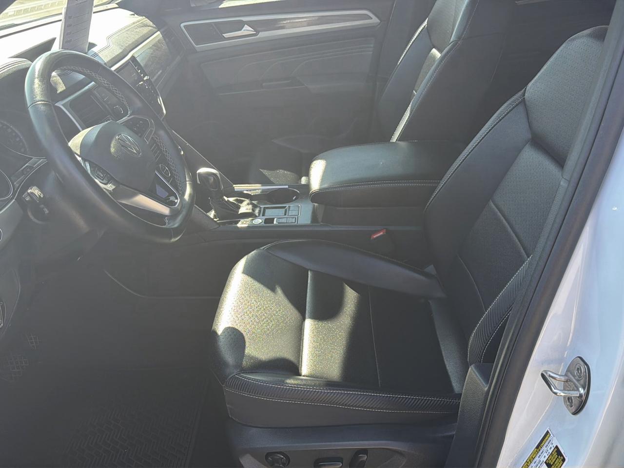 Volkswagen Atlas Cross Sport SE w/Technology 2021