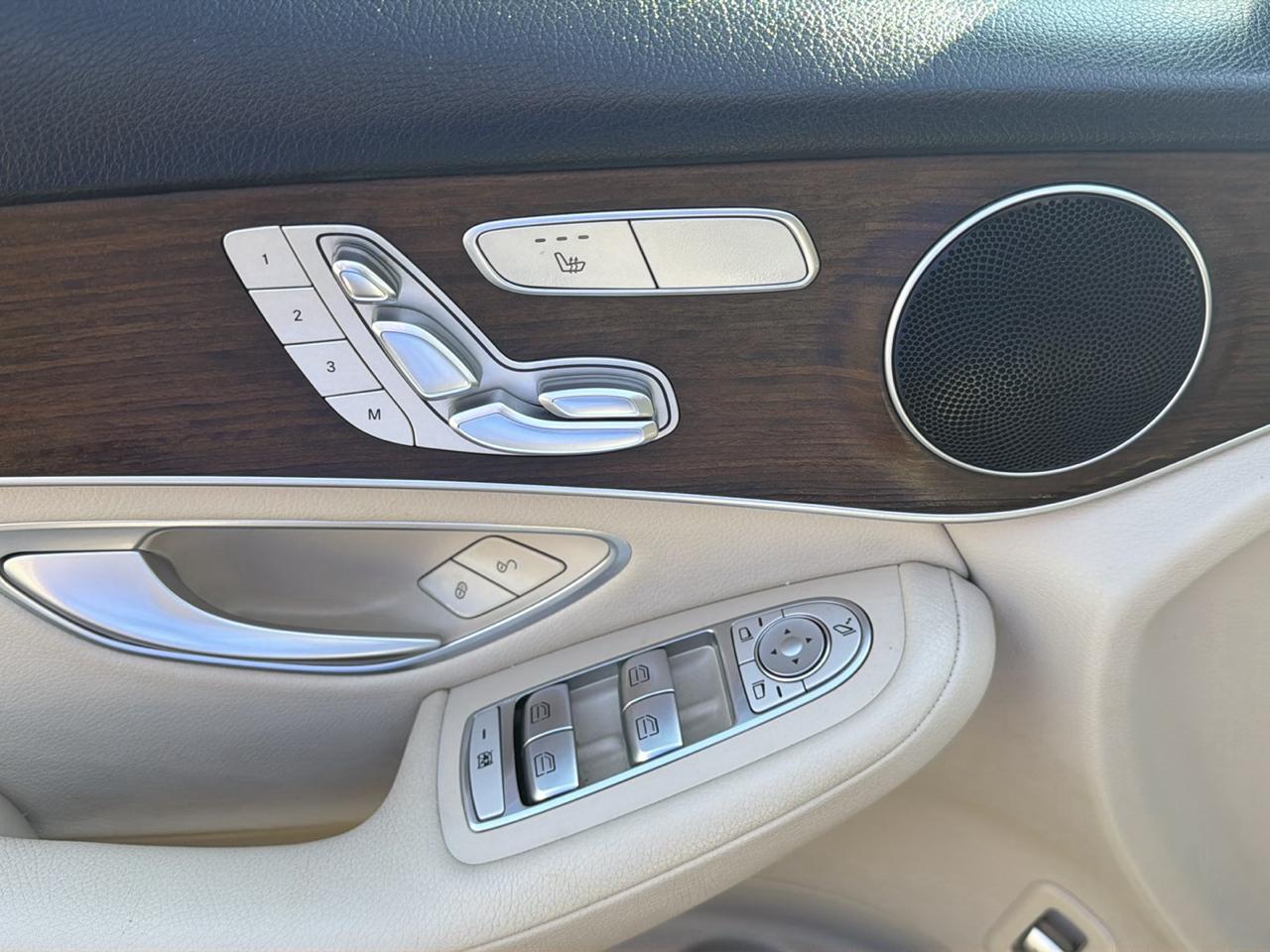 Mercedes-Benz GLC-Class GLC300 4MATIC 2022