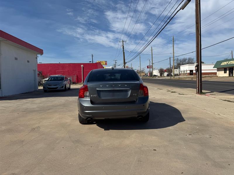 Volvo S40 T5 R-Design 2011