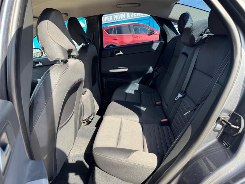 Volvo S40 T5 R-Design 2011