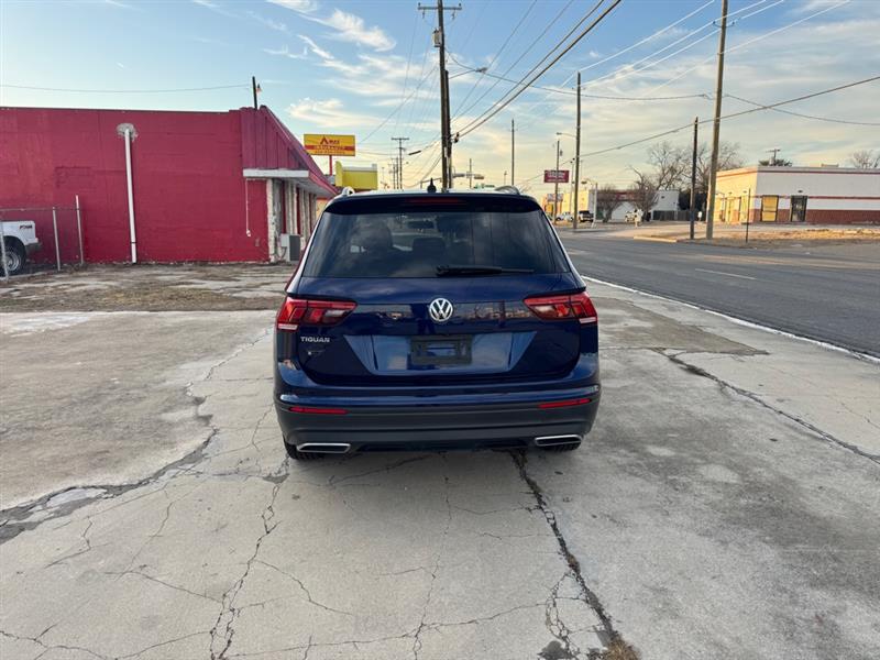 Volkswagen Tiguan S 2021
