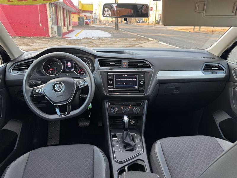 Volkswagen Tiguan S 2021