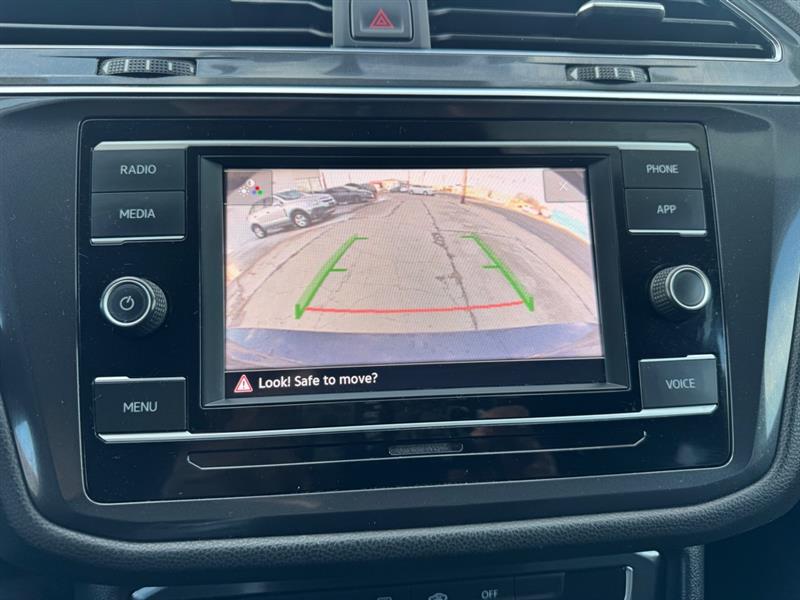 Volkswagen Tiguan S 2021