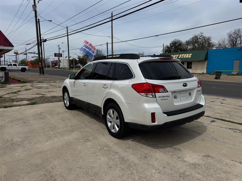 Subaru Outback 2.5i Limited 2011