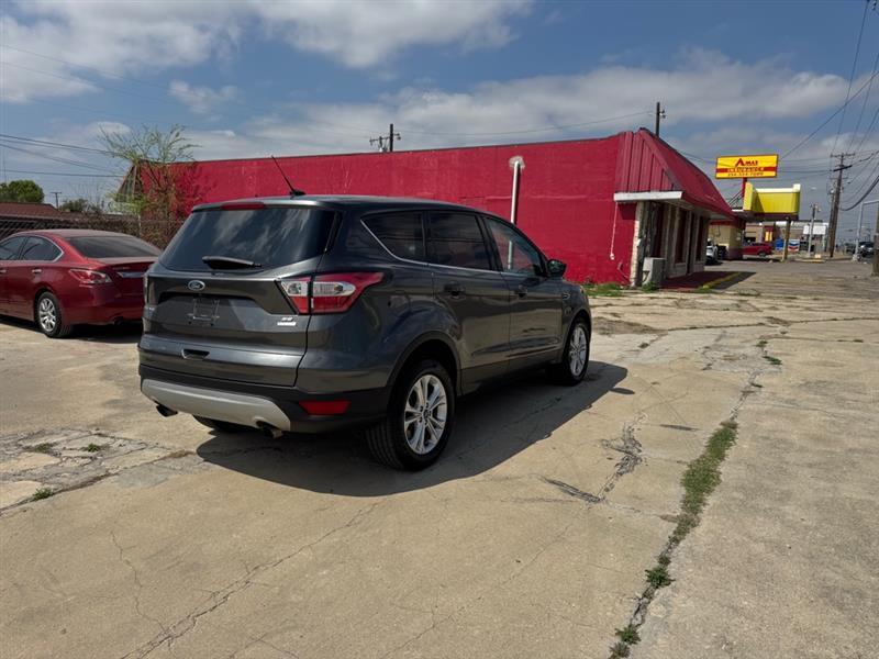 Ford Escape SE FWD 2017