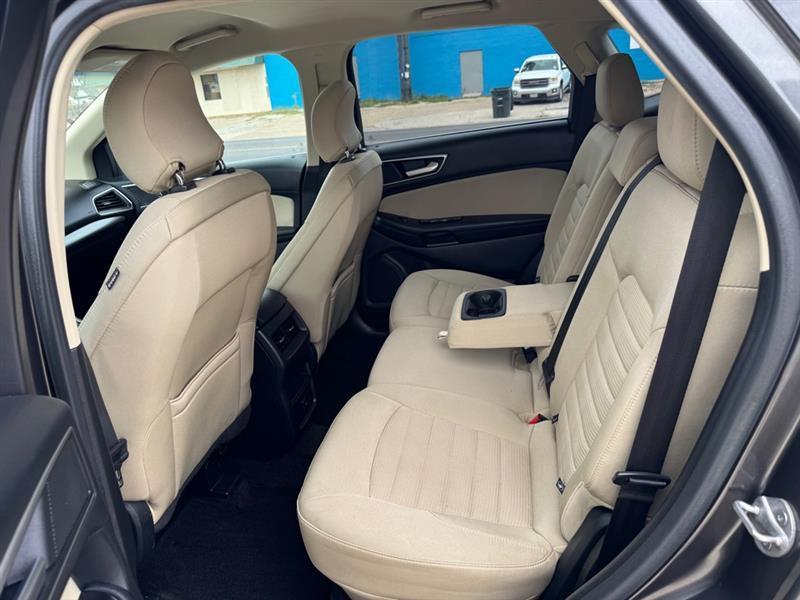 Ford Edge SEL FWD 2016