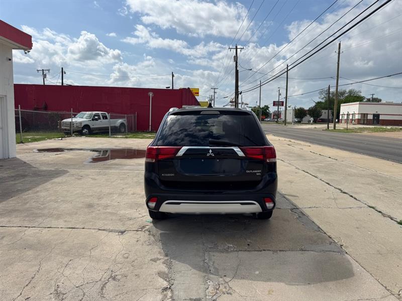 Mitsubishi Outlander SE 2WD 2019
