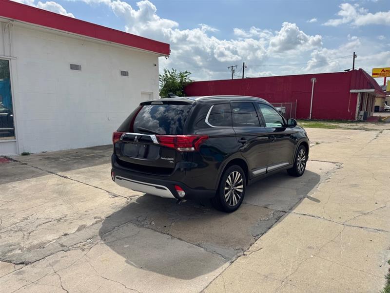 Mitsubishi Outlander SE 2WD 2019